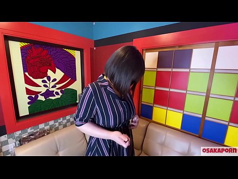 ❤️ Japanese cutie met groot tiete masturbeer met seksspeelgoed en kry 'n orgasme. Sy praat in 'n onderhoud oor haar fokken ervaring. Groot tiete en harige poes wat hard kreun. Osakaporn Porno op af.porno24-7.ru ❌️